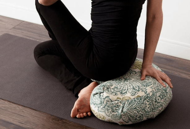 no pagado Relacionado elegante Por qué utilizar un cojín de yoga especial para meditar?【 Hatha Yoga  Estudio 】